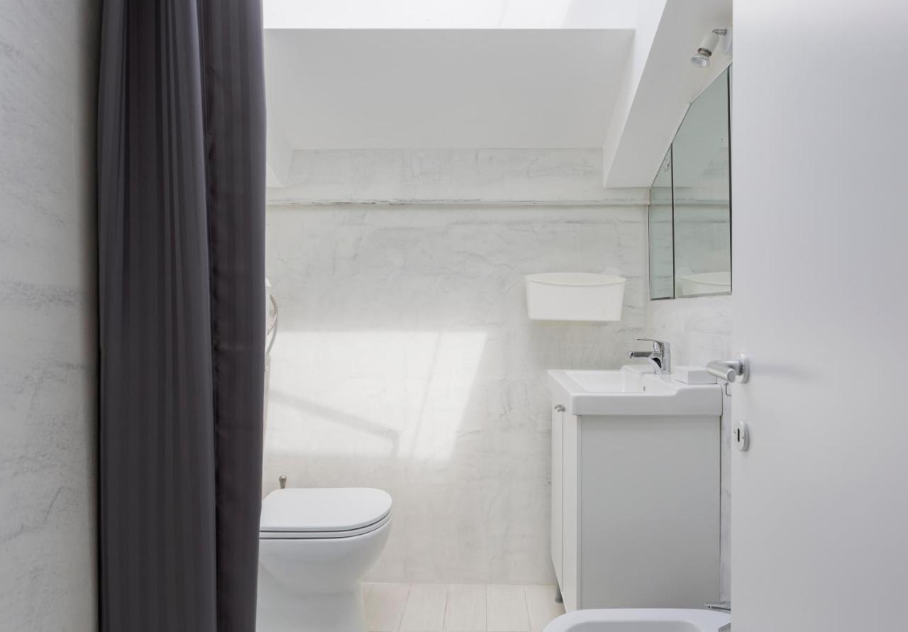 Studio Apt - Duomo 6 Apartment Milan Bagian luar foto